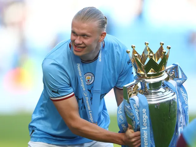 Haaland makes history as PL Player & Young Player of the Season winner